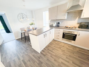 Photo 9- click for photo gallery